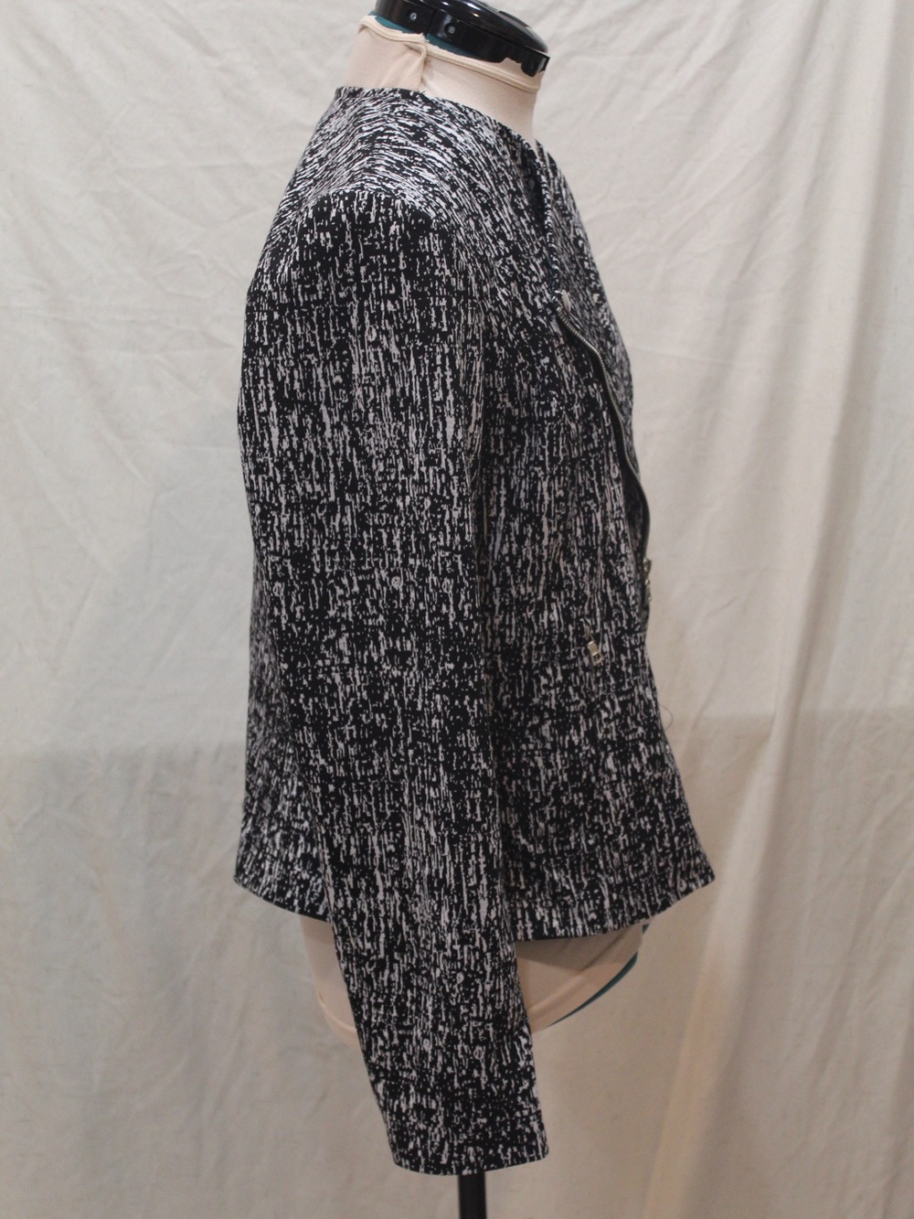 Alice Hope Black & White Moto Jacket Size M Asymmetrical Zip - Picture 3 of 6